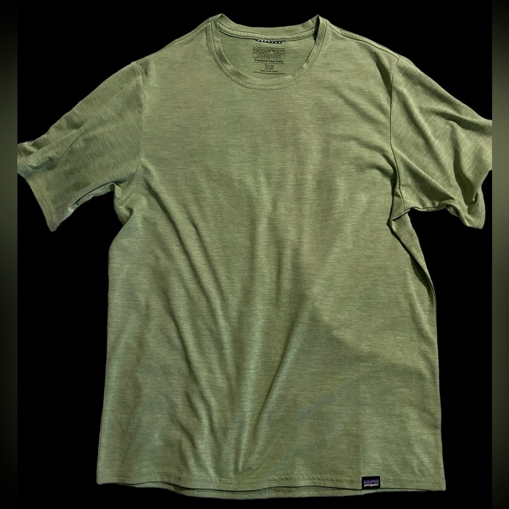 Patagonia Capilene Cool Daily light green